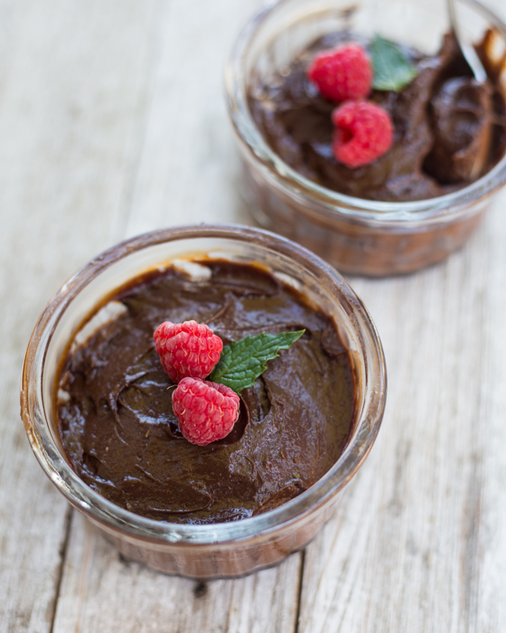 Pouding au chocolat, avocat et banane