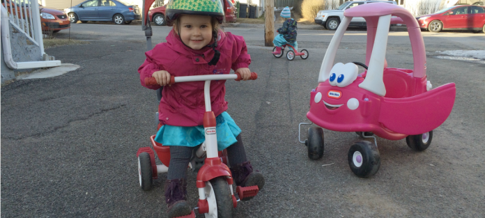 Tricycle 5 en 1 Ride & Relax de Little Tikes