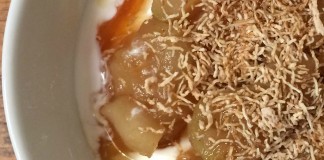 Parfait au yogourt et aux pommes