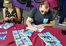 Deux livres pour en apprendre plus sur les éléphants et les loups